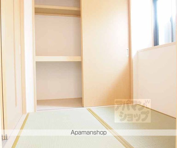 唐橋芦辺町テラスハウスの内装写真