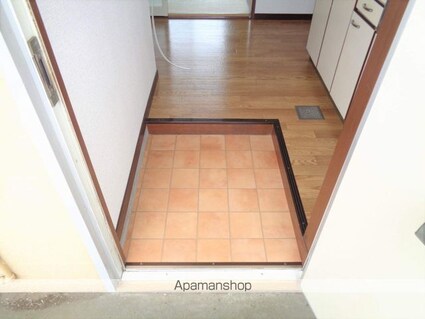 マリンパーク[1K/26.5m2]の玄関