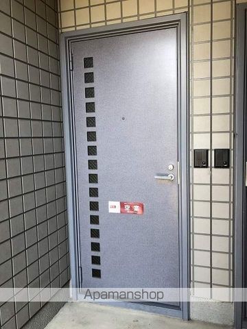 コーポワタナベの玄関写真