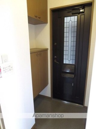 ファミールハウス　Ａ棟[2LDK/59.54m2]の玄関