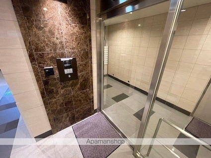 滋賀県大津市京町２丁目[事務所/30.62m2]のエントランス3