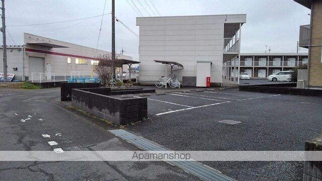 茨城県鹿嶋市厨３丁目[1K/23.18m2]の駐車場2