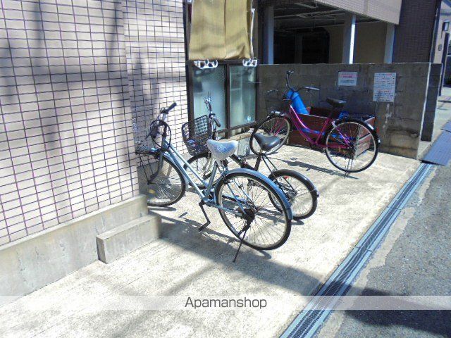 グロリアマンションの玄関写真