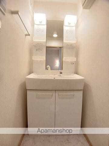 ボンジュルネIIの内装写真