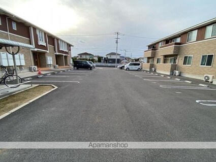 クラール元山Ａ[2LDK/57.07m2]の駐車場