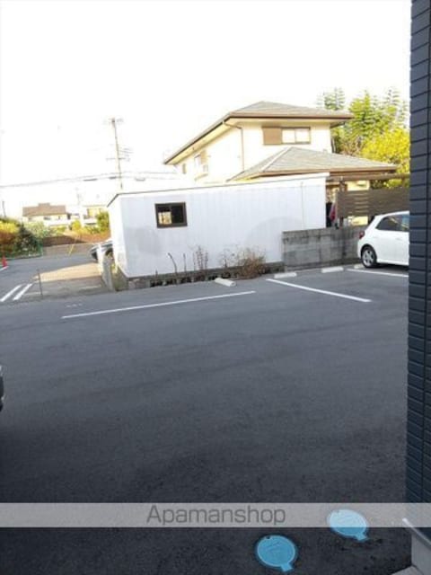 エクストリーム西小二里[1LDK/33m2]の駐車場3
