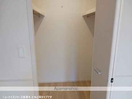 カレント　柳原Ｂ[2LDK/62.05m2]の収納