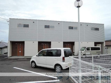 エコパティオ正円寺[3LDK/69.01m2]の駐車場1