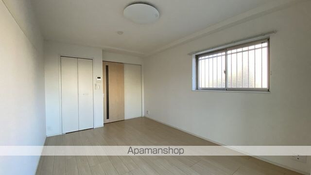 オンフォレスト芳泉[1K/30.96m2]のリビング・居間