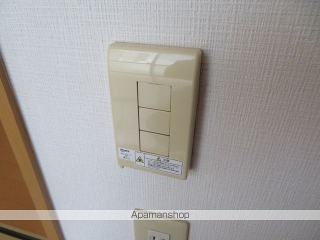 定岡貸家の内装写真