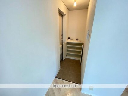 フォレスト１０[1DK/27.84m2]の玄関