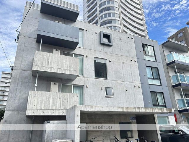 ラヴェーラ円山鳥居前の外観写真