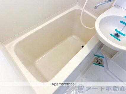 第６井上マンション[1K/22m2]のバス