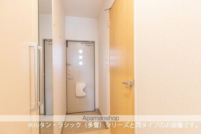 リード・ルミナの内装写真