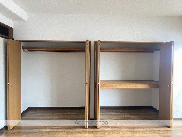 21ハイツ辰巳の内装写真