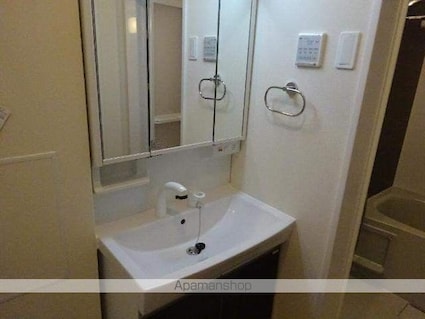 ボンヌール[2LDK/53.8m2]の洗面所