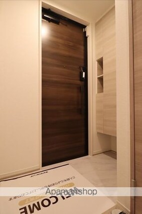 グラナーデ東新町[1LDK/32m2]の玄関