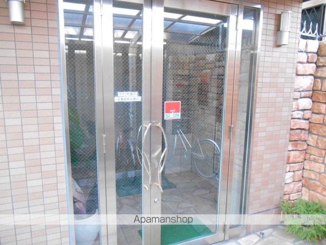 MODENAの内装写真