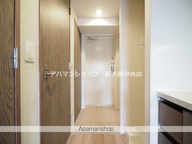 コンフォリア・リヴ淡路の内装写真