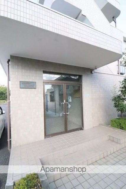 マンションウェルズ[3SDK/56m2]のエントランス7