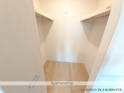 Ｍｏｄｅｒｎｅ　Ａｎｇｅ[2LDK/58.57m2]の収納