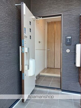 フェアリーＹ[1LDK/50.14m2]の玄関