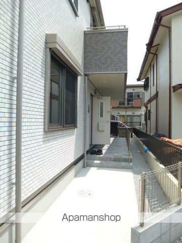 クアトロ フェリチータの玄関写真