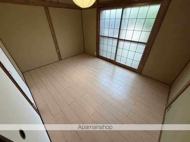 箕輪1丁目貸家の内装写真
