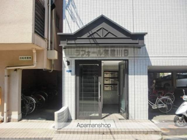 ラフォール寝屋川Bの玄関写真