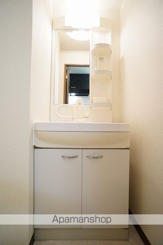 GRANDIRの内装写真