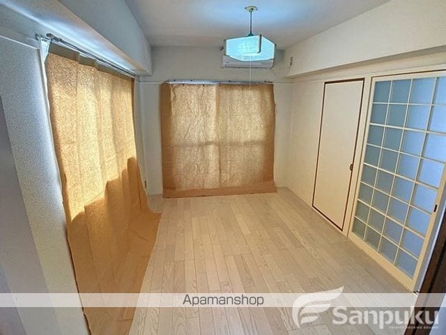 シャトー鶴原の内装写真