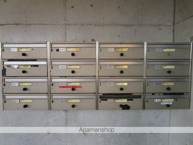 ツールド新照院の玄関写真