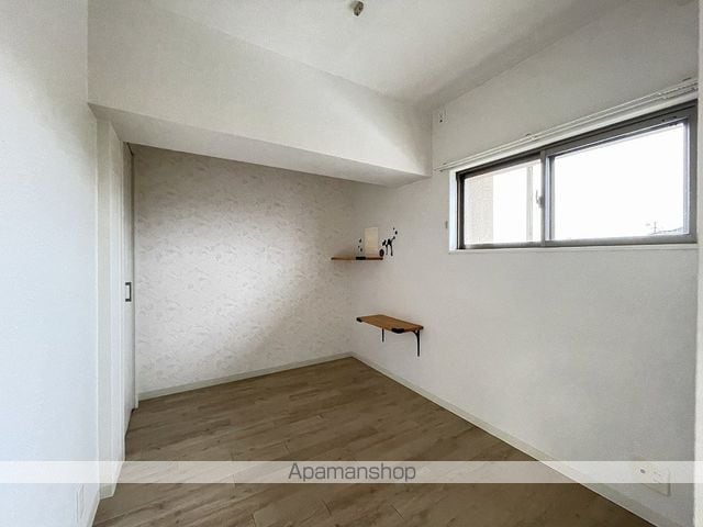 アイルーロスの内装写真