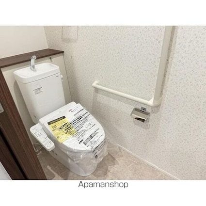 目黒区緑が丘１丁目戸建　Ｂ棟[3LDK/86.78m2]のトイレ