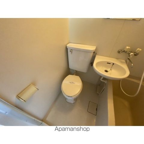 オリーブの内装写真