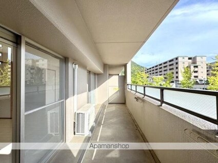 アルファシティ屋島五番館[3LDK/71.26m2]のバルコニー