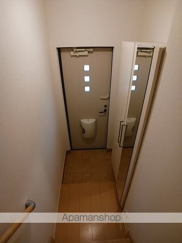 小田急小田原線 本厚木駅 バス乗車時間：12分 最寄りバス停で下車 徒歩9分 2階建 築12年の内装写真