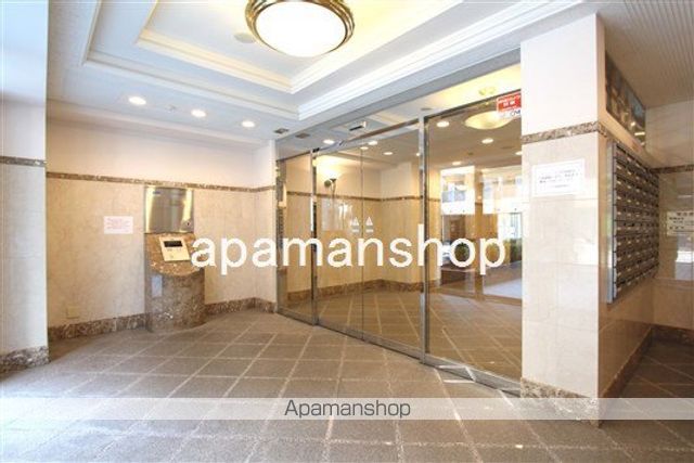 LEGAL南船場の玄関写真