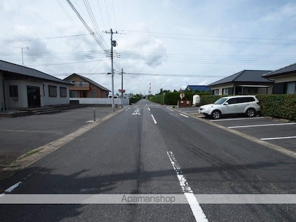 茨城県神栖市知手中央９丁目[2DK/55.07m2]の周辺1
