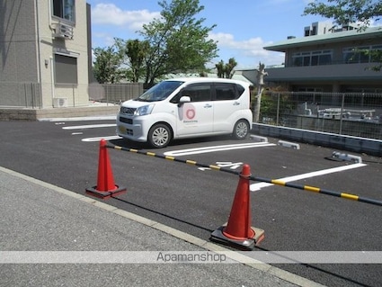 Ｌａ　Ｃｒｅｃｅ　Ｔ[3LDK/72.36m2]の駐車場1