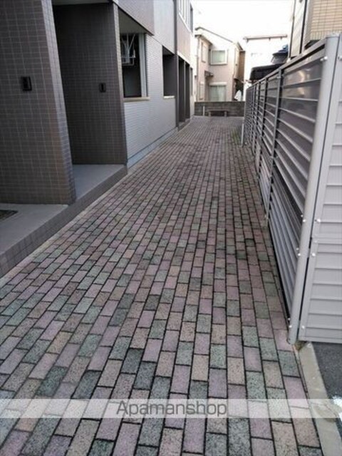 和歌山県和歌山市黒田[1LDK/44.86m2]のエントランス
