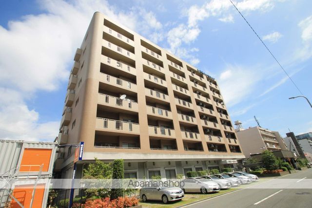 Osaka Metro御堂筋線 新大阪駅 徒歩9分 8階建 築19年の外観写真