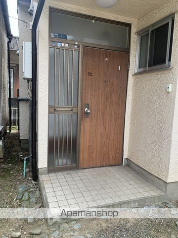 高田借家の玄関写真