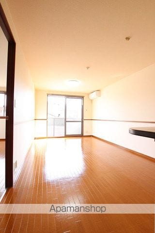 ヴィラ・レイクサイドの内装写真