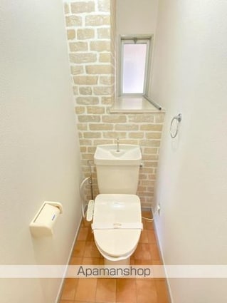 クレストヤマ[2K/45.54m2]のトイレ