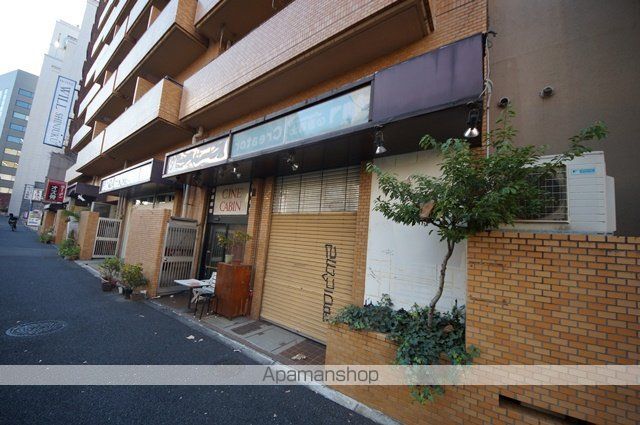 ダイアパレス御苑前の外観写真