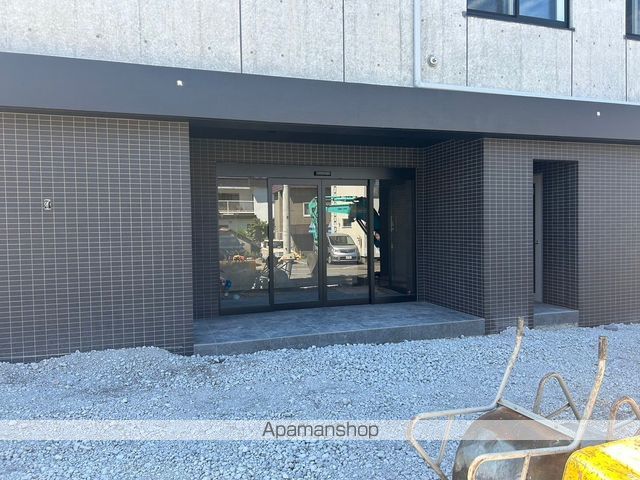 RーFINO 本郷通の玄関写真