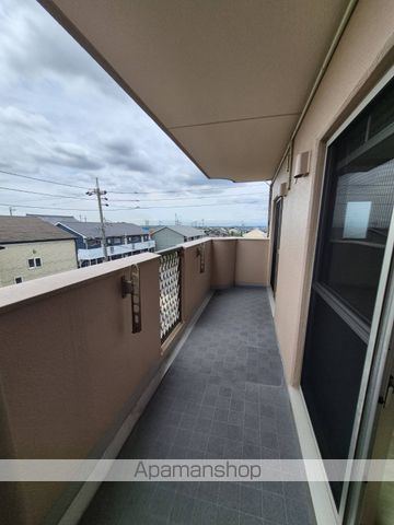 ベルカーサ東山台Iの内装写真