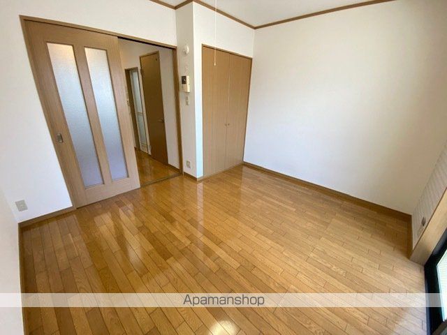 ブルーム陣中の内装写真