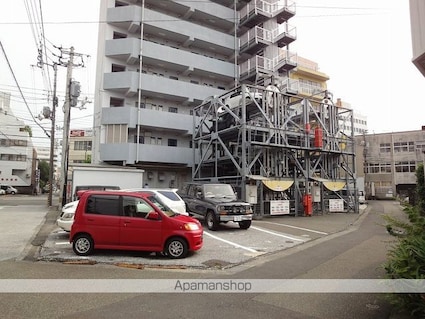 コートクレソン２１[1K/22.36m2]の駐車場